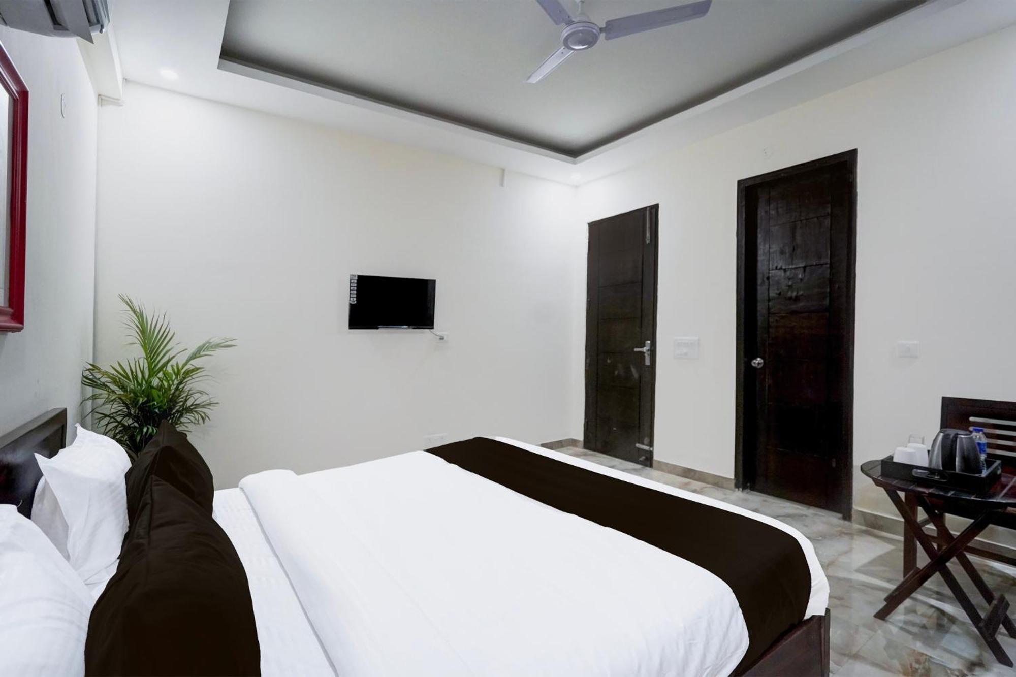 Townhouse Delight Inn Gurgaon Exterior foto
